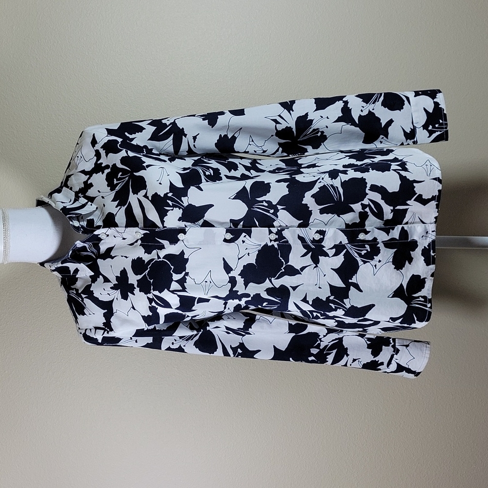 Tommy Hilfiger Classic Fit button down top